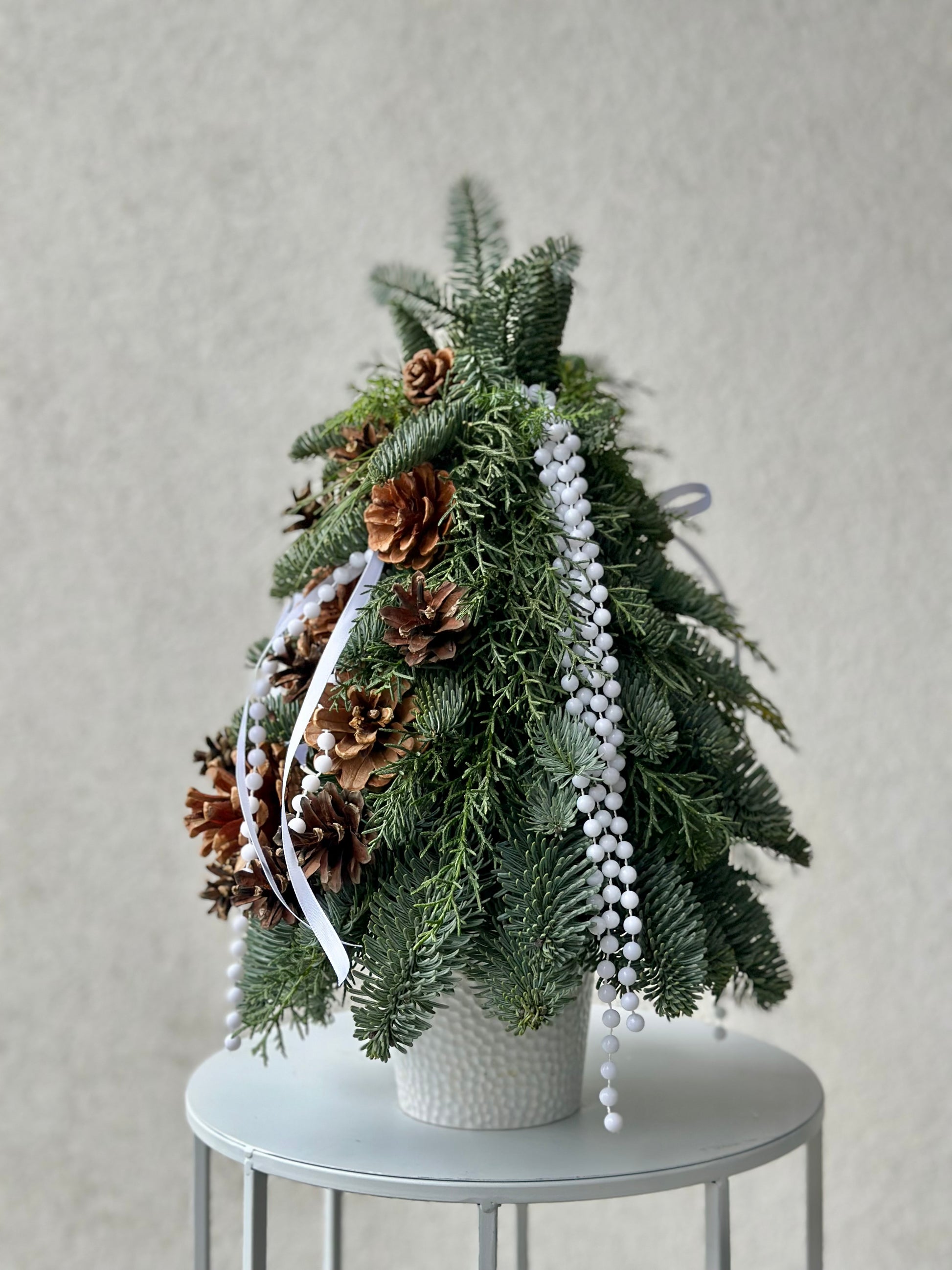 Käsi valmistatud jõulupuu valge potiga | Ручное рождественское дерево в белом горшке | Handmade Christmas tree in white pot