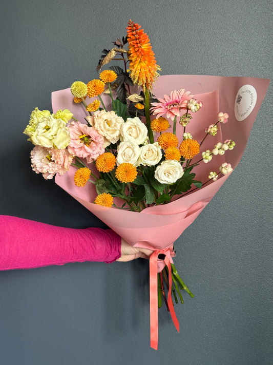“Add colours to your life ✨» art bouquet – BloomRoom.ee, värsked lilled Tallinnas