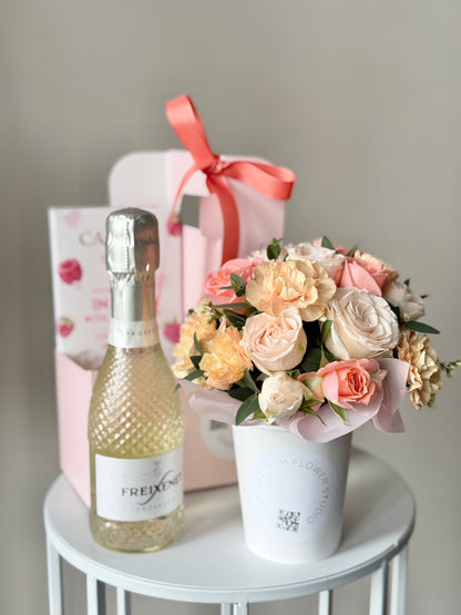 "For my Lovely!" Set of Mini Prosecco, raspberry white chocolate with Mini Flower cocktail