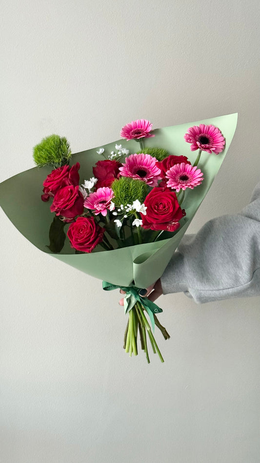 "Winter Mix" Art Bouquet – BloomRoom.ee, fresh flowers in Tallinn