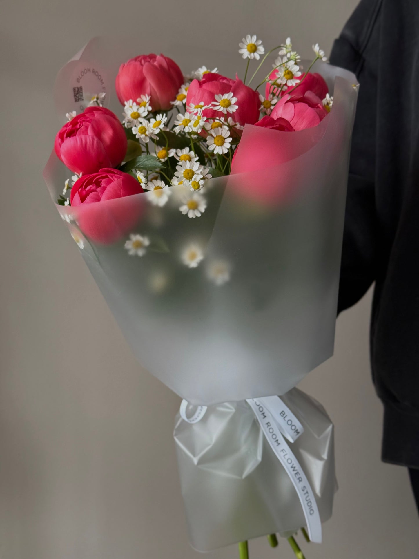 Korallivarjundiga pionid ja matricaria lillekimp | Королевские пионы и матрикария в букете | Coral sunset peonies and matricaria bouquet