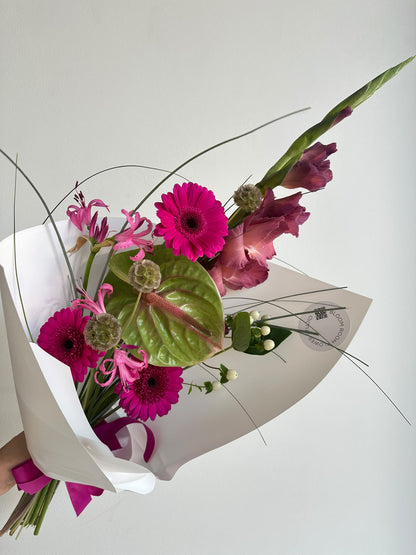 "French kiss 💋” Art Bouquet