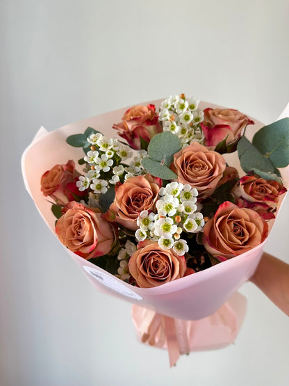 9 "Cappuccino" Roses