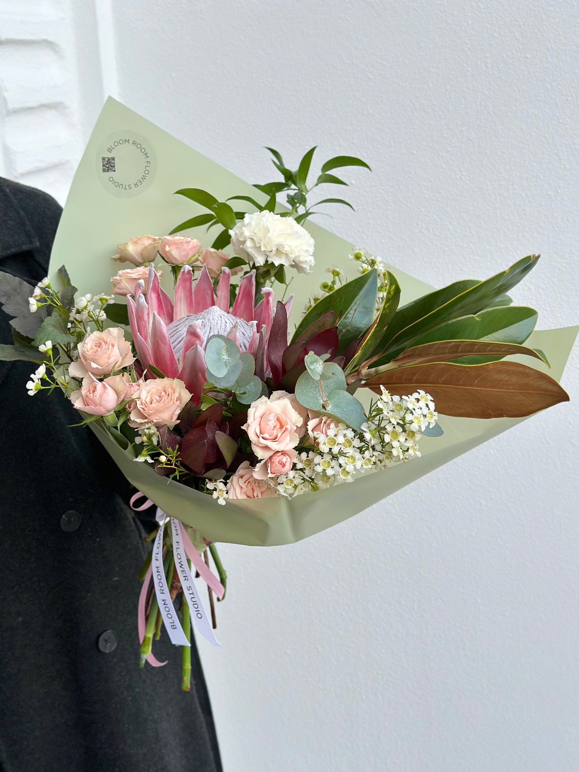Troopilised lilled luksuslikus kimbu | Тропические цветы в роскошном букете | Tropical flowers in a luxury bouquet