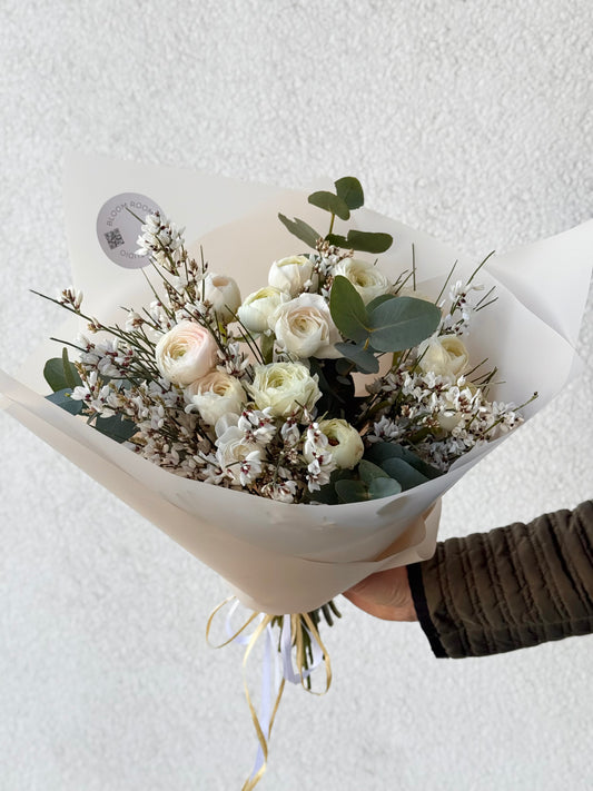 “Shine Bright" Art Bouquet – BloomRoom.ee, fresh flowers in Tallinn
