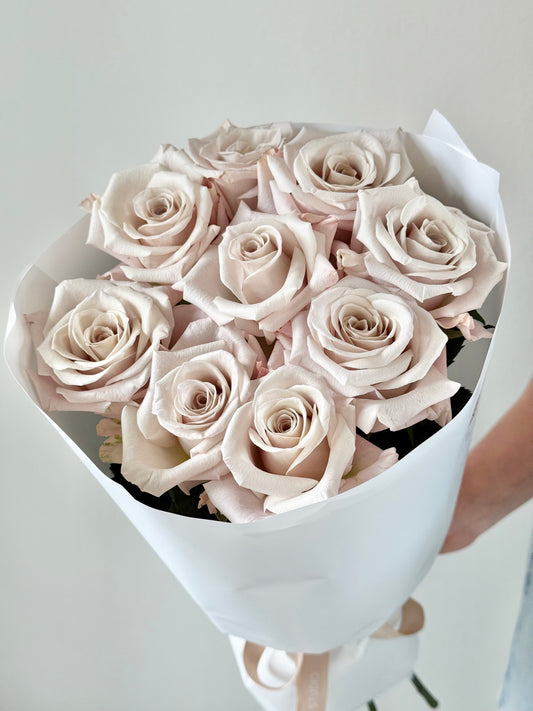 9 "Menta" Roses – BloomRoom.ee, fresh flowers in Tallinn