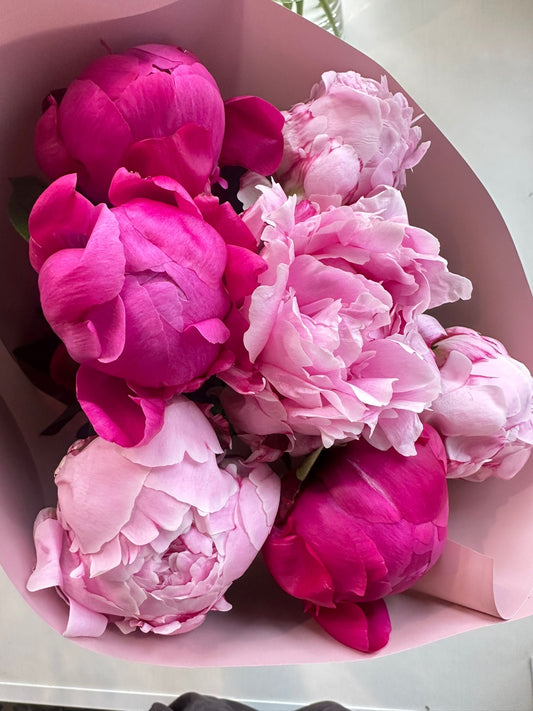 "Peony Blooms"  Maxi Bouquet – BloomRoom.ee, värsked lilled Tallinnas