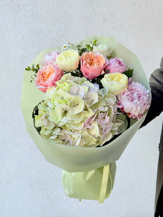 "Mojito"  Grand Bouquet