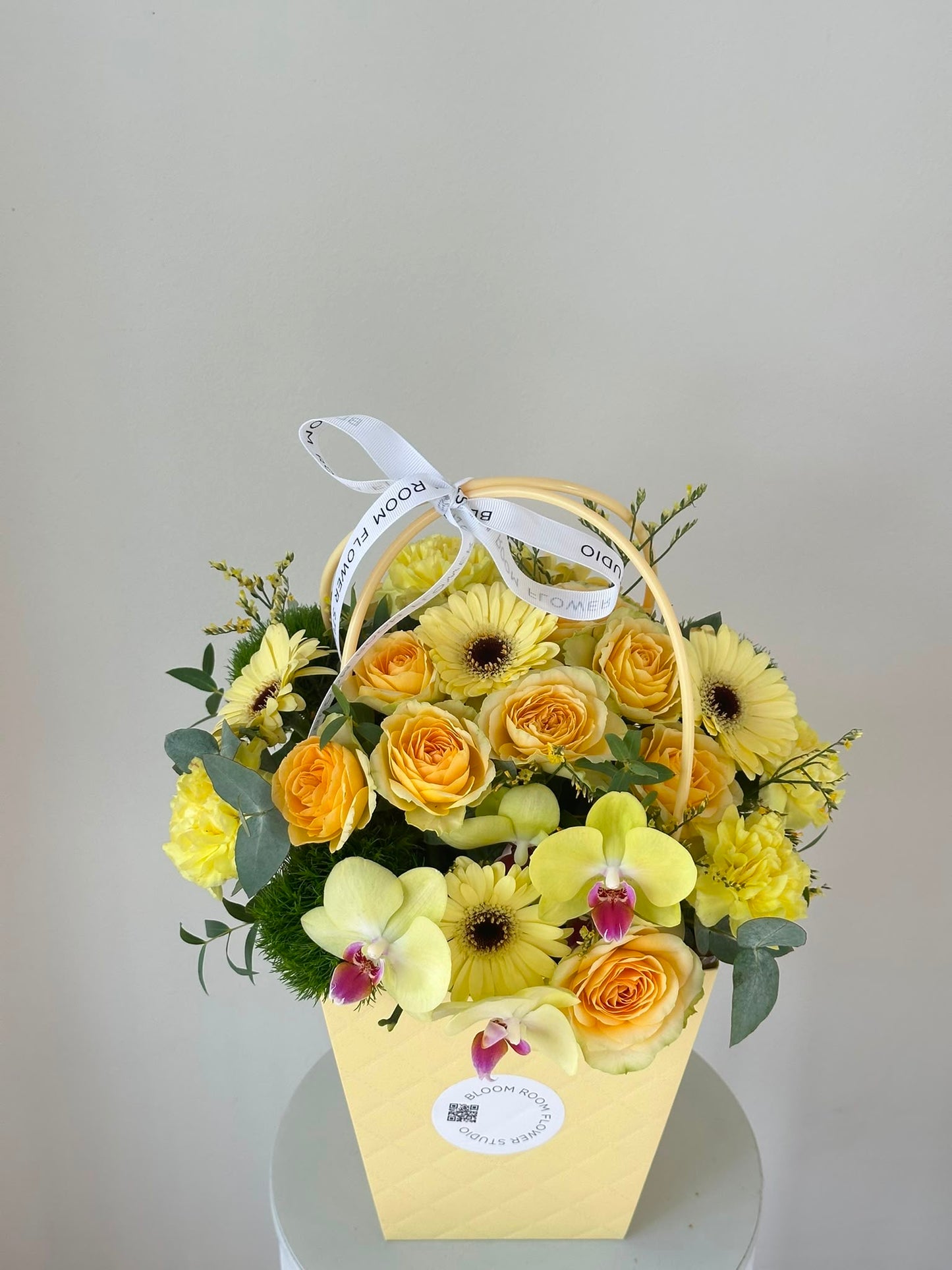 "Hold me even more tender" Midi Flower Bag