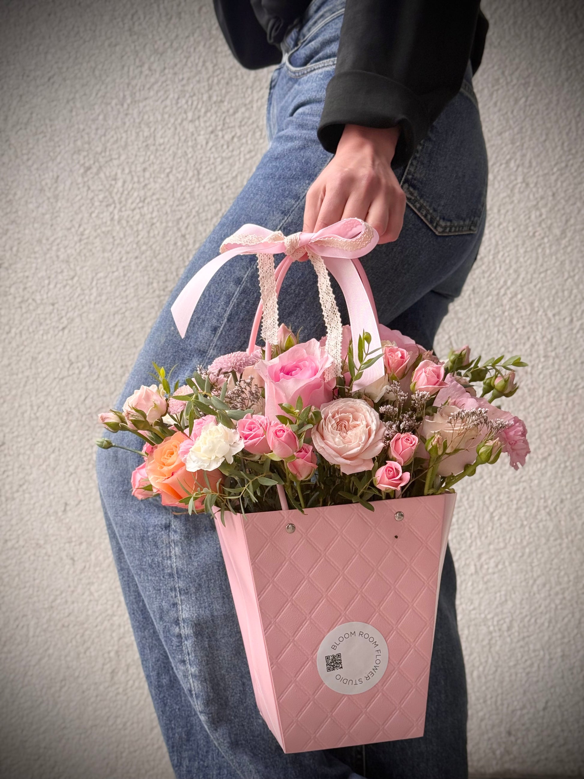 Lillekott kaunis lillekorv roosidega | Цветочная сумка с красивыми розами | Flower bag with beautiful roses
