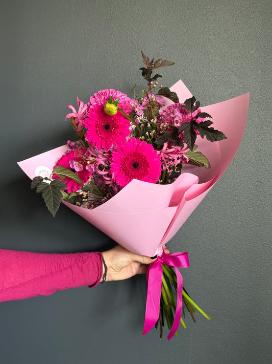 “Pink blink🌸”Art Bouquet – BloomRoom.ee, värsked lilled Tallinnas