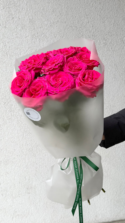 11 Pink Equador Roses – BloomRoom.ee, fresh flowers in Tallinn