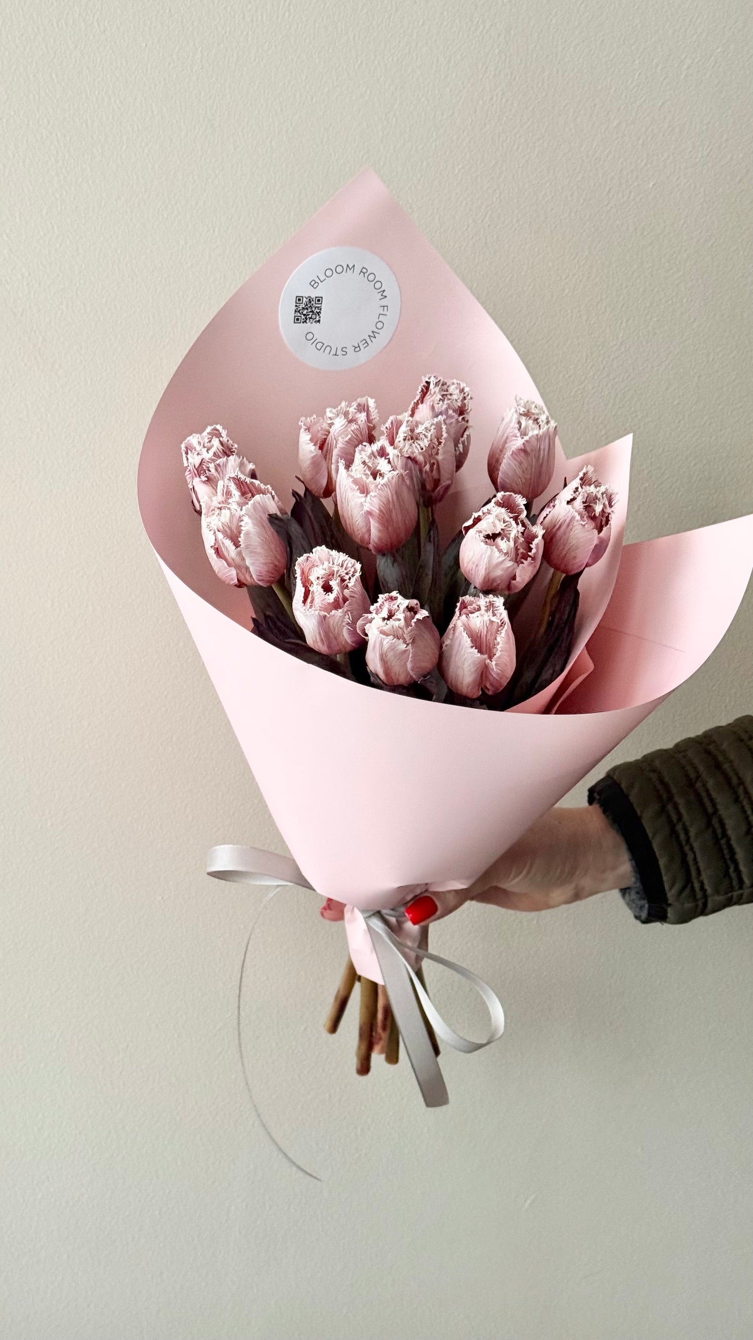 Pruunide tulbide kimp luksuslikus roosas pakendis | Премиум букет тюльпанов Брауни в розовой упаковке | Brownie Tulips bouquet in luxury pink wrapping