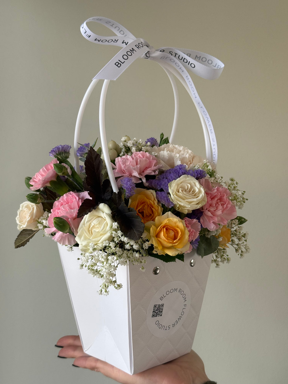 "Hold me close" Mini Flower Bag