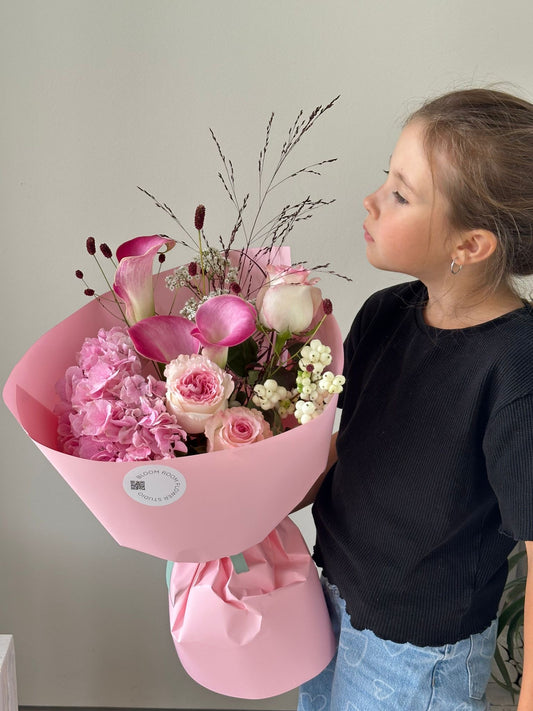 "Royal garden” Art Bouquet – BloomRoom.ee, fresh flowers in Tallinn