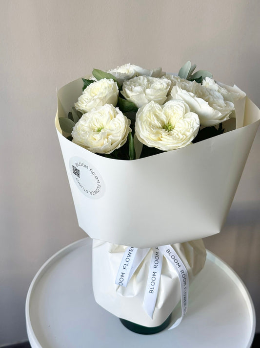 9 "Diamond" white garden roses