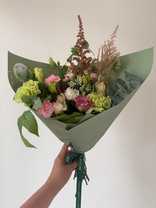 "Garden pistachios" Bouquet – BloomRoom.ee, fresh flowers in Tallinn