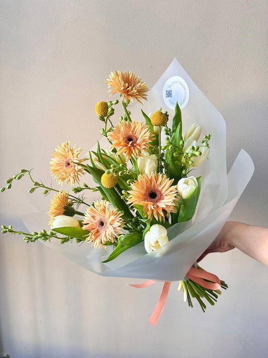 "Just Lovely" Art Bouquet – BloomRoom.ee, fresh flowers in Tallinn