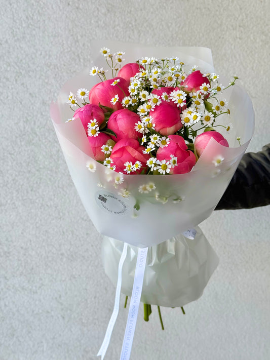 11 Coral Charm Peonies with Matricaria