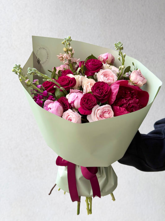 "Very Berry" Grand Bouquet