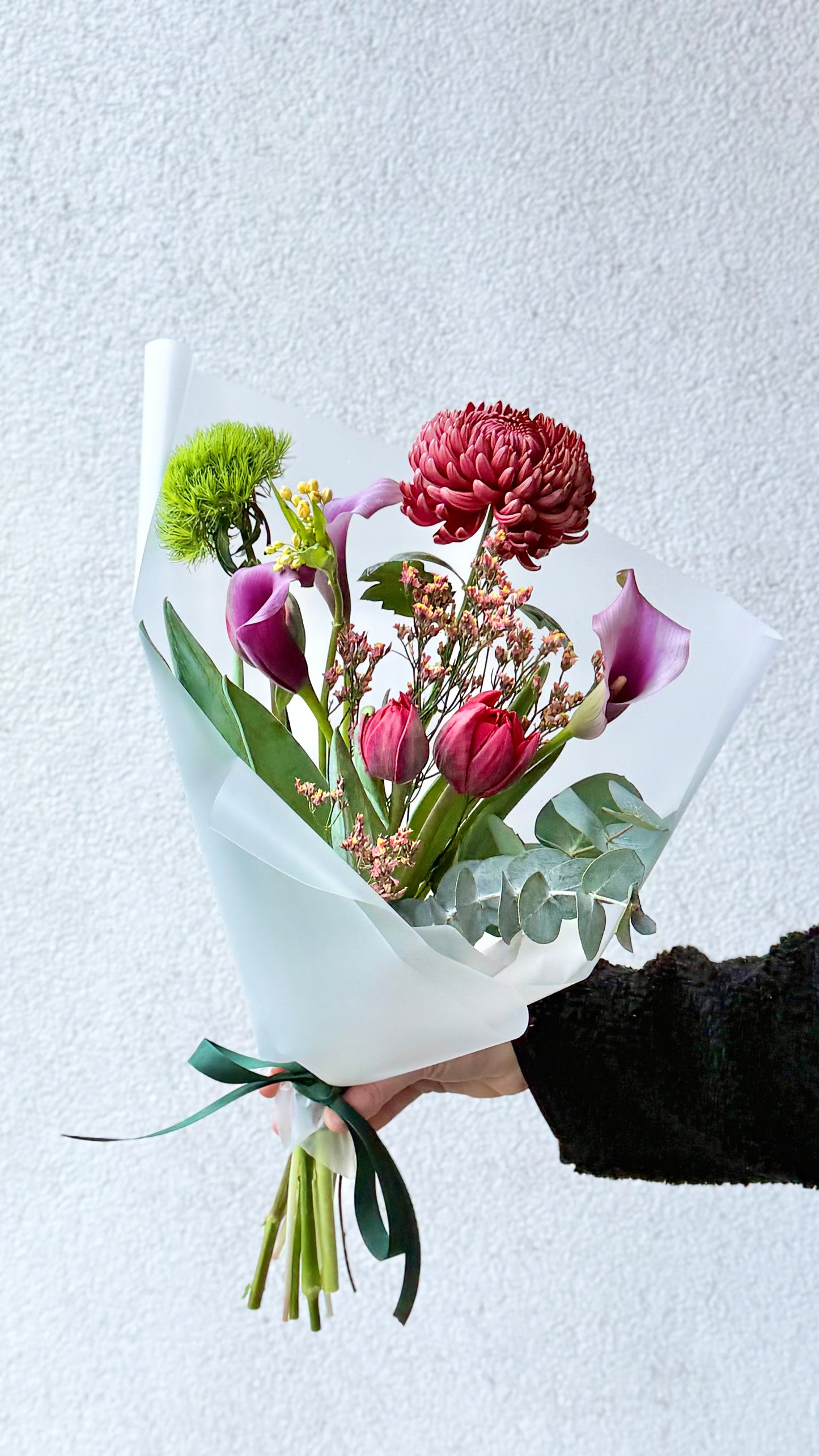 Pop Bouquet with seasonal flowers