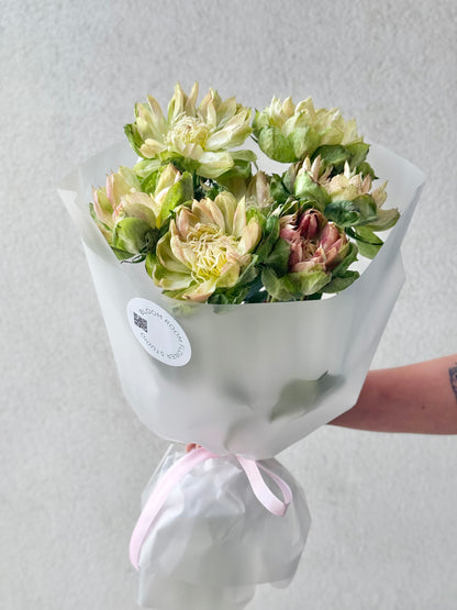 7 köögivilja aiaroosi kimp | Букет из 7 овощных садовых роз | 7 Veggie garden Roses bouquet