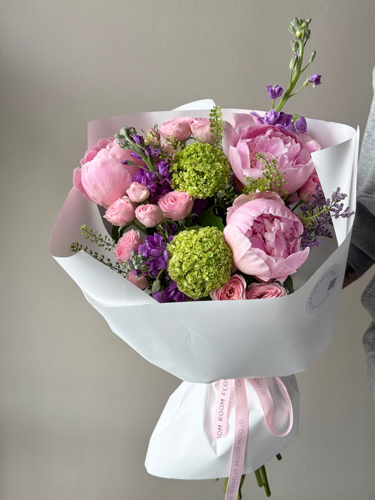 "Miss Dior" Grand Bouquet – BloomRoom.ee, fresh flowers in Tallinn