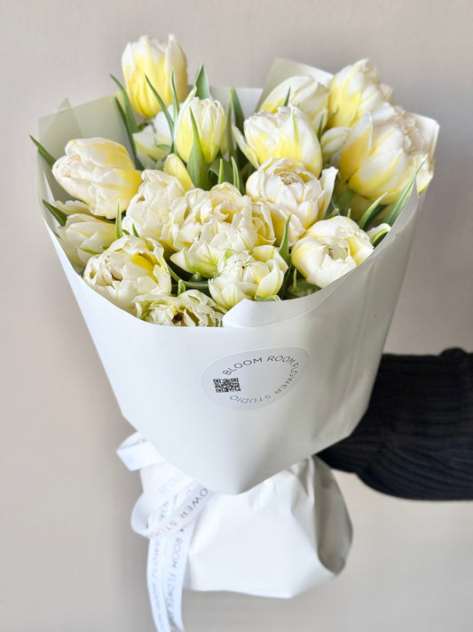 "Deep House" Peony Tulips – BloomRoom.ee, värsked lilled Tallinnas