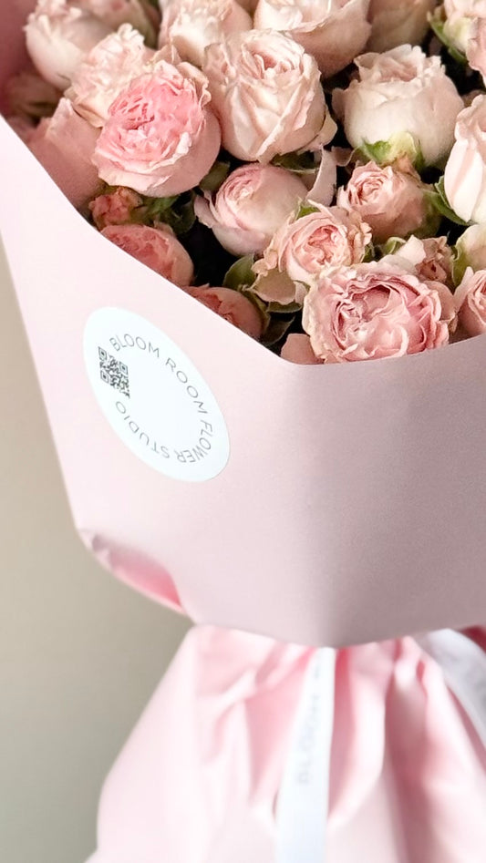 "Bombastic" Spray Roses – BloomRoom.ee, fresh flowers in Tallinn