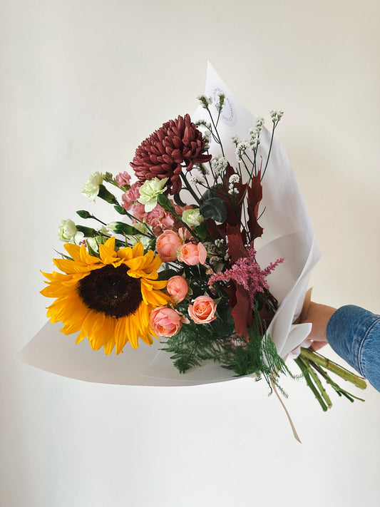 «You are my sunshine”Art Bouquet – BloomRoom.ee, värsked lilled Tallinnas