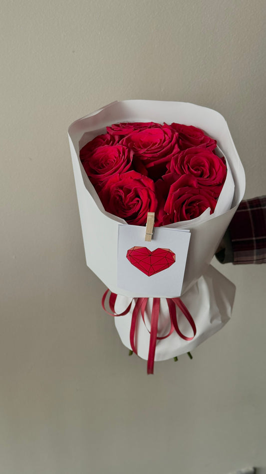 9 Red Classic Roses – BloomRoom.ee, fresh flowers in Tallinn