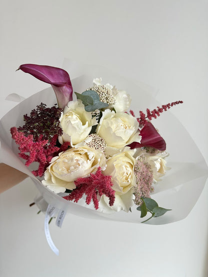 "Love is in the air” Art Bouquet