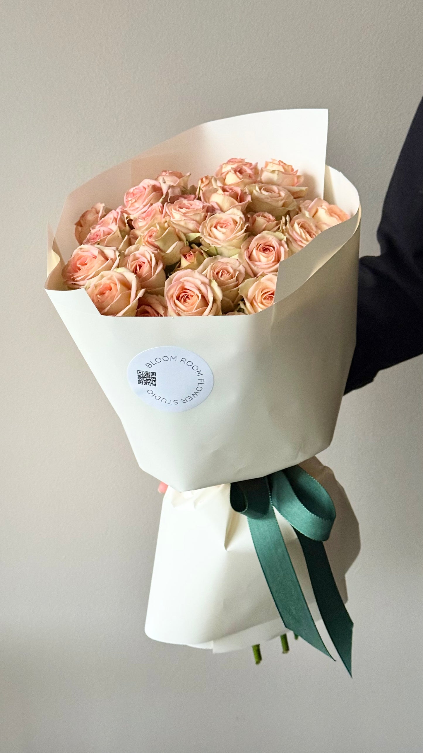9 Peach spray garden roses