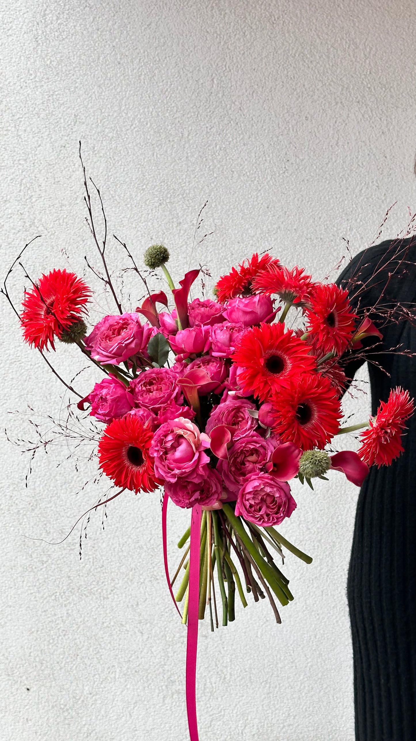 Erkki punase ja roosa lillekimp premium õitega | Великолепный букет из розовых и красных цветов | Exquisite pink and red flower bouquet