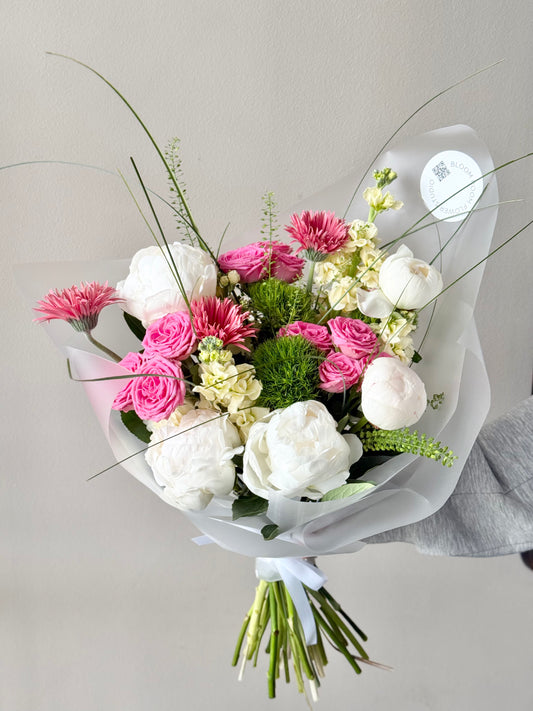 "Very Berry" Art Bouquet – BloomRoom.ee, fresh flowers in Tallinn