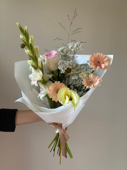 “Shine bright ” Art bouquet