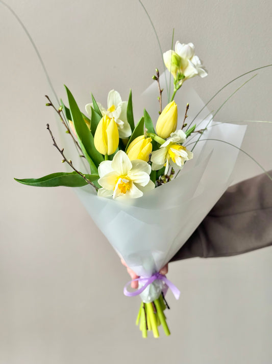 "Just Lovely" Mini  Bouquet – BloomRoom.ee, fresh flowers in Tallinn