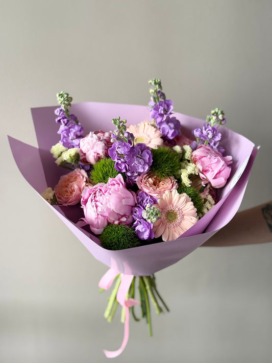 "Dopamine" Art Bouquet – BloomRoom.ee, värsked lilled Tallinnas