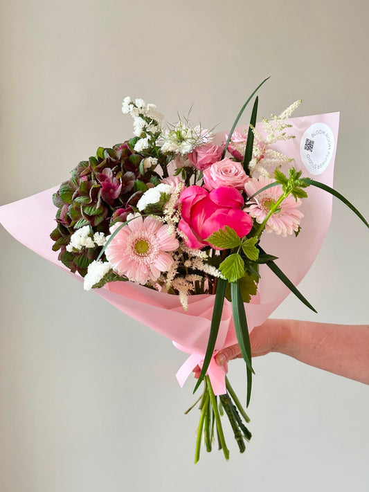 "Pink Mood" Art Bouquet – BloomRoom.ee, fresh flowers in Tallinn