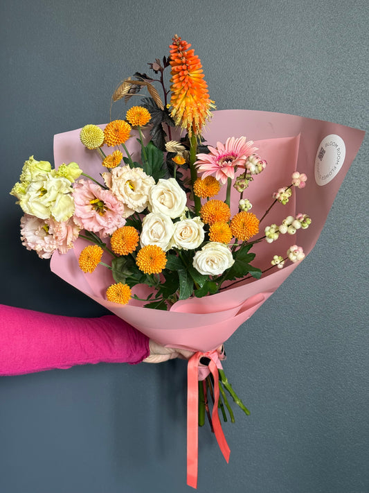 “Add colours to your life ✨» art bouquet – BloomRoom.ee, värsked lilled Tallinnas
