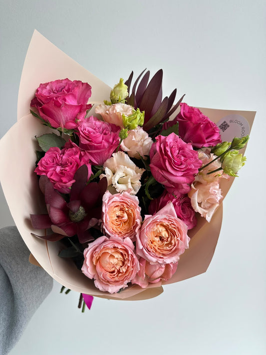 “Rose affair” art bouquet – BloomRoom.ee, värsked lilled Tallinnas