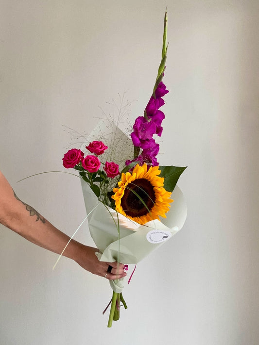 "Cup of joy” Bouquet – BloomRoom.ee, fresh flowers in Tallinn