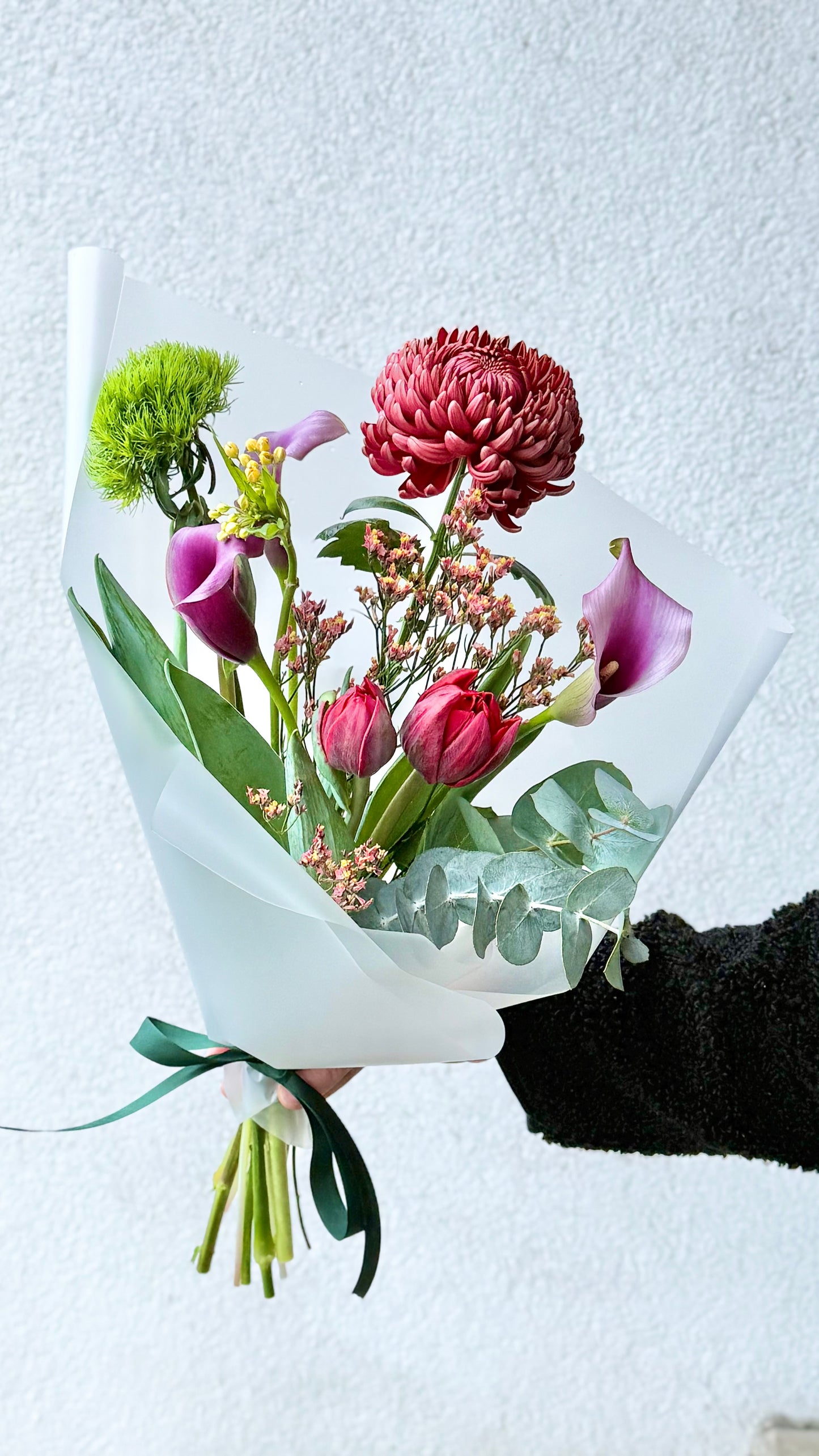 Pop Bouquet with seasonal flowers