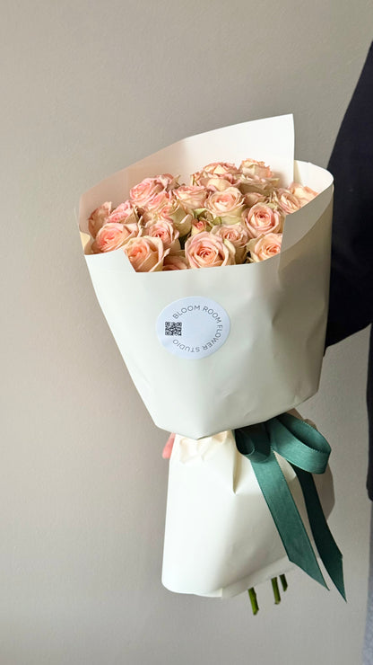 9 Peach spray garden roses
