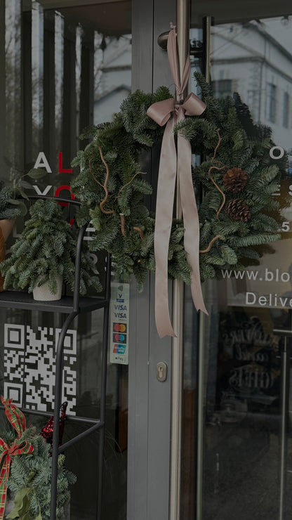 XL size Christmas Wreath with natural decorations