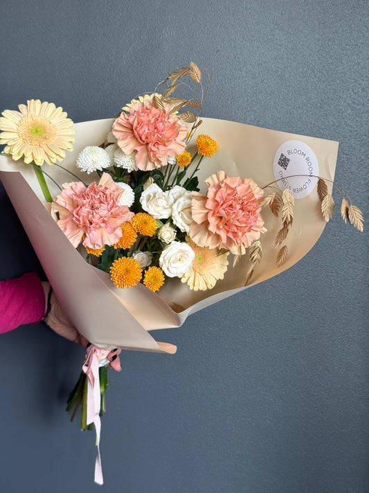 “For You” art bouquet – BloomRoom.ee, värsked lilled Tallinnas