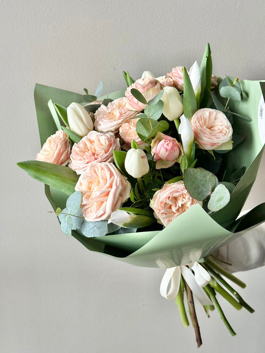 "Creme Brûlée" Grand Bouquet – BloomRoom.ee, fresh flowers in Tallinn