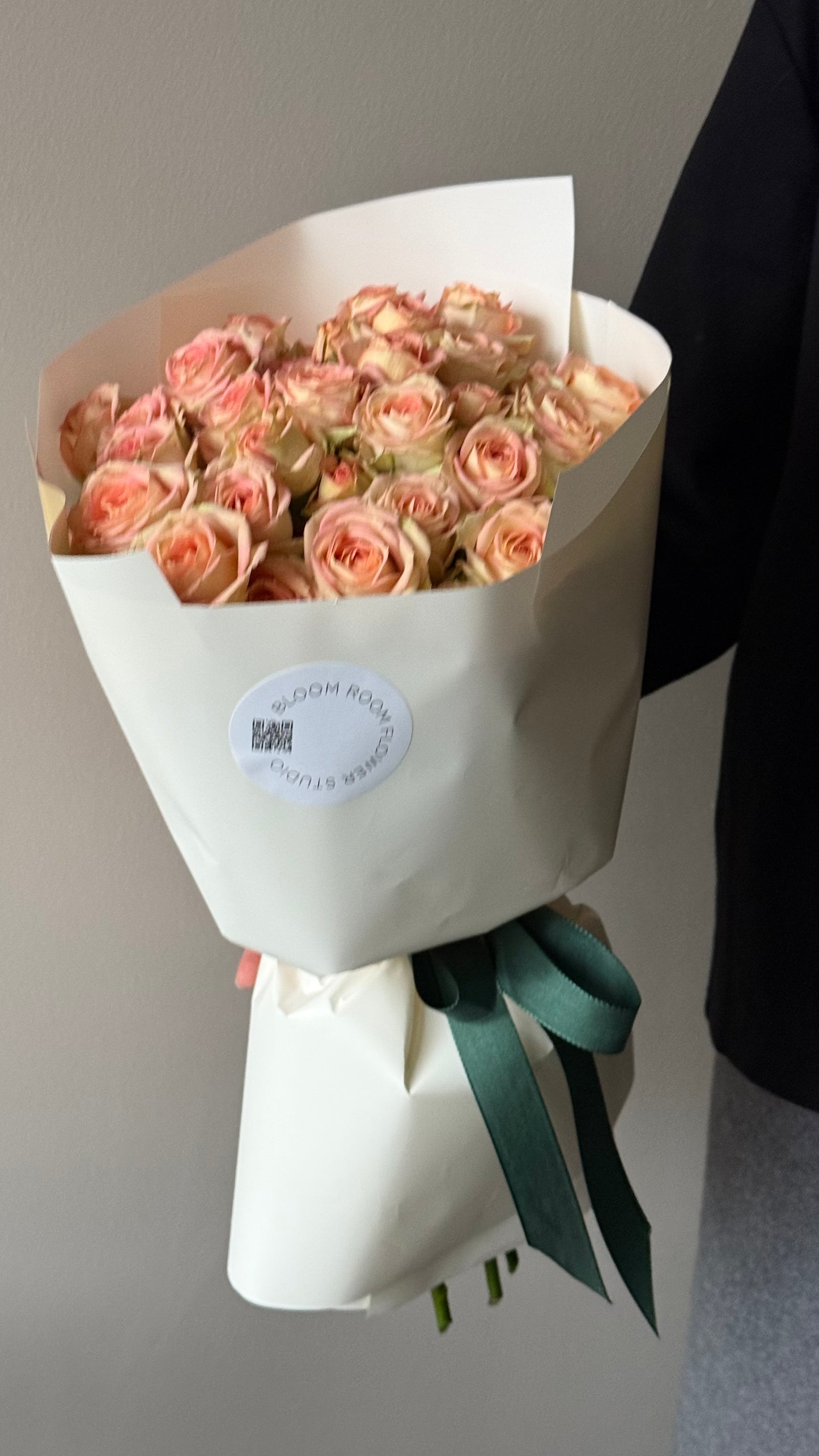 9 Peach spray garden roses