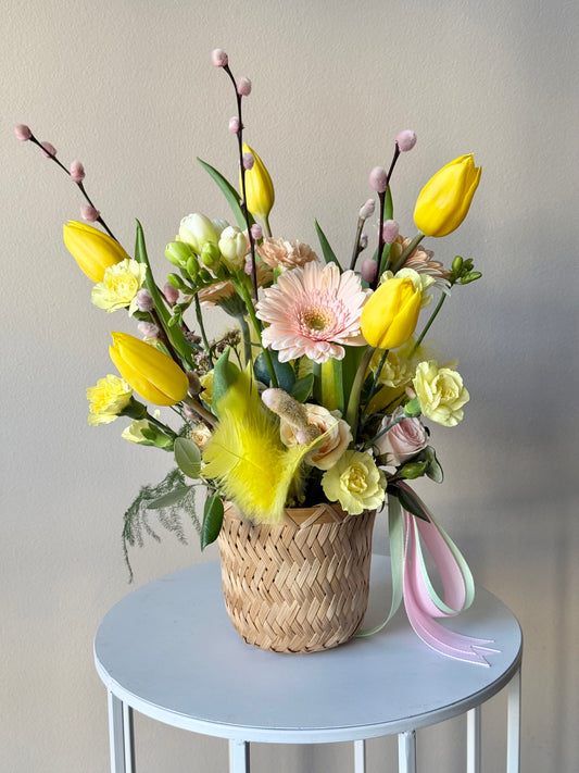 Easter Basket – BloomRoom.ee, fresh flowers in Tallinn