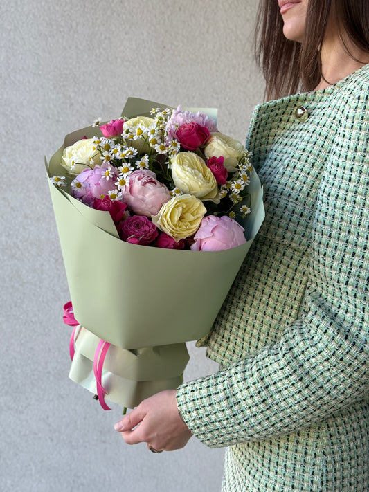 "Peony Garden" Grand Bouquet